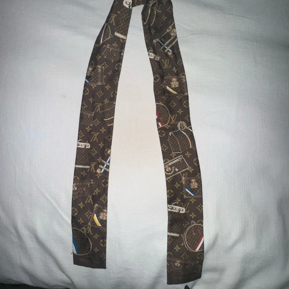 Louis Vuitton RARE logomania silk BANDEAU